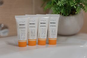 Soft Beige Raniuszka by Renters