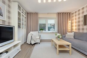 Soft Beige Raniuszka by Renters