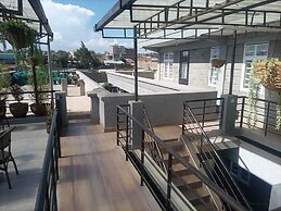 Lux Suites Narok Holiday Homes