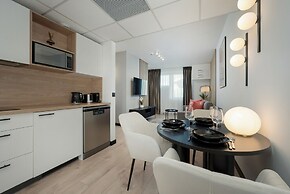 Elegant Apartment in Wroclaw by Renters