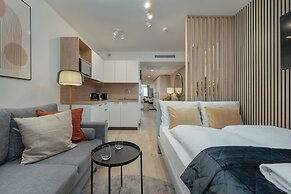 Elegant Studio in Wroclaw by Renters