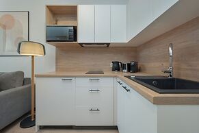 Elegant Studio in Wroclaw by Renters