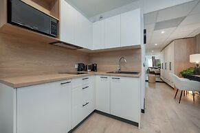 Elegant Studio in Wroclaw by Renters