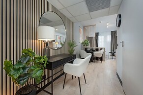 Elegant Studio in Wroclaw by Renters