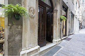 Nice Apartment Near the Cathedral by Wonderful Italy