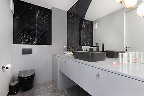 Luxurious Apartment in Gdynia by Renters