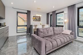Luxurious Apartment in Gdynia by Renters