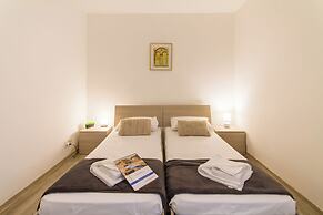 Villa Swieqi with shared rooms 3