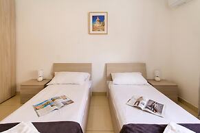 SwieqiStay room2 private bath - Paceville