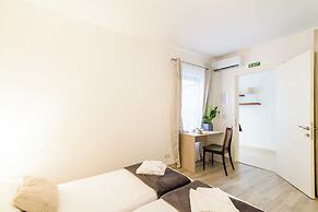 SwieqiStay room2 private bath - Paceville