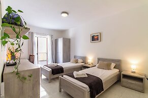 SwieqiStay room2 private bath - Paceville