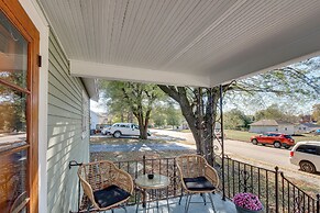 Missouri Escape w/ Furnished Patio, Near Downtown!