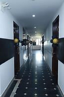 Urban Stay Chairmen Hotel