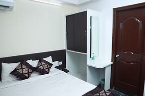 Urban Stay Chairmen Hotel