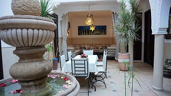 Riad Kalé Polis