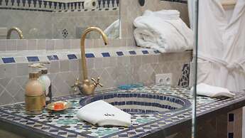 Riad Kalé Polis