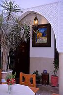 Riad Kalé Polis