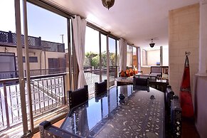 Riad Kalé Polis