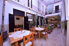Riad Kalé Polis