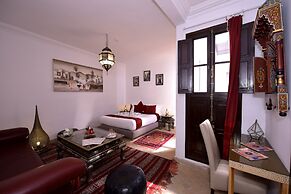 Riad Kalé Polis