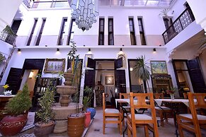 Riad Kalé Polis
