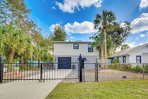 Spring Hill Home on Canal: Boat Dock & Pool Table!