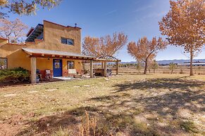 Cortez Retreat w/ Hot Tub - 11 mi to Mesa Verde!