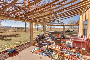 Cortez Retreat w/ Hot Tub - 11 mi to Mesa Verde!