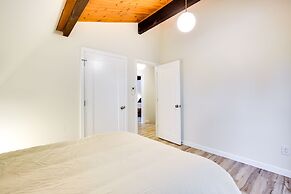 Modern Oregon Getaway w/ Fireplace, Yard & Deck