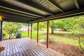 Modern Oregon Getaway w/ Fireplace, Yard & Deck