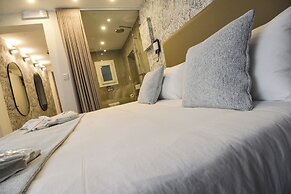 Aqueduct Boutique B&B