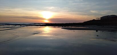 Villa Malyma Zahora - Beach Front Sea View