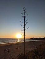 Villa Malyma Zahora - Beach Front Sea View