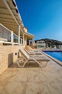 Villa Alis