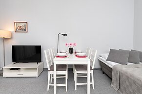 Charming Apartment in Warsaw by Renters