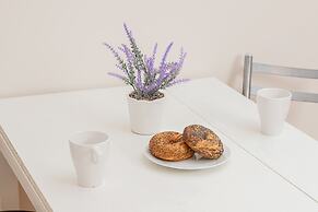Charming Apartment in Warsaw by Renters