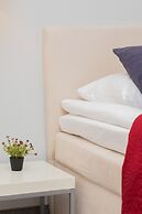 Charming Apartment in Warsaw by Renters