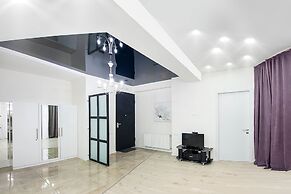 H&B apartments Mitskevichi