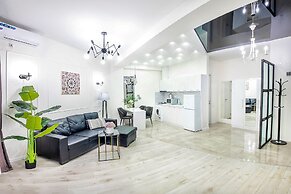 H&B apartments Mitskevichi