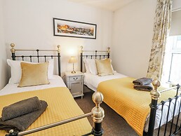 Corner Cottage