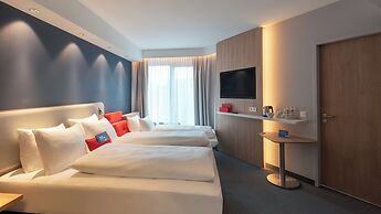 Holiday Inn Express Heilbronn, an IHG Hotel