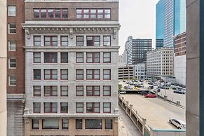 Spacious 2BR Downtown Retreat