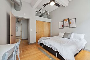 Spacious 2BR Downtown Retreat