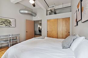 Spacious 2BR Downtown Retreat