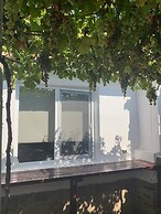 3 Bedroom Captivating House in Ognen Near Karnobat
