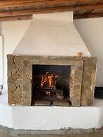 House Sleeps 6-garden-freeparking-bbq-patio-petsok