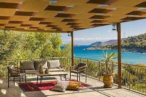 Paramithenio Village Beach Resort & Spa