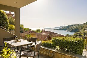 Paramithenio Village Beach Resort & Spa