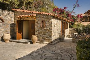 Paramithenio Village Beach Resort & Spa