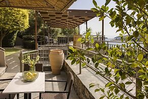 Paramithenio Village Beach Resort & Spa